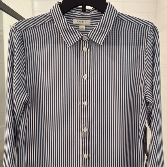 NWT Striped button down Sz Small - Picture 3 of 10